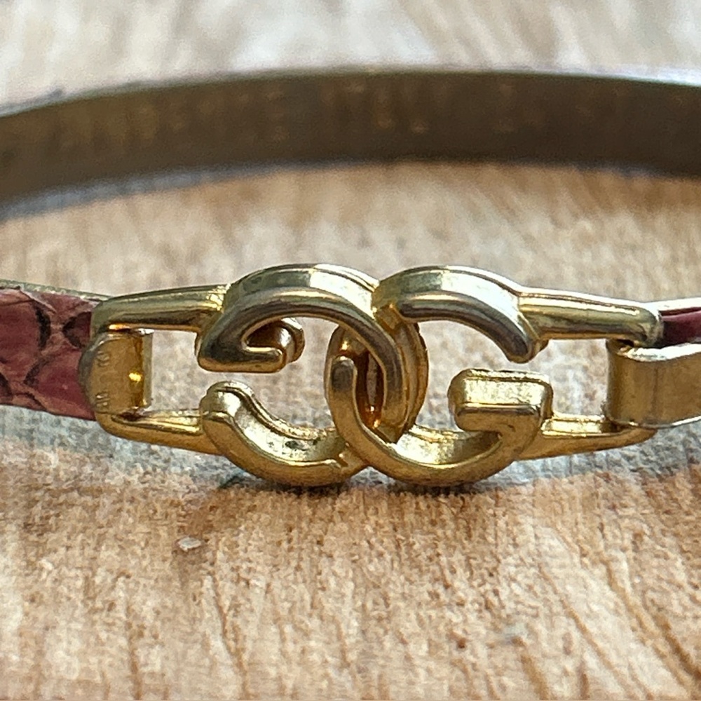 Authentic vintage Gucci Pink snakeskin bangle bracelet - Picture 2 of 11